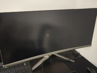 شاشة الألعاب العريضة للغاية Asus pg348Q بتقنية Nvidia G-sync