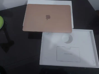 ماك بوك اير M1 2020