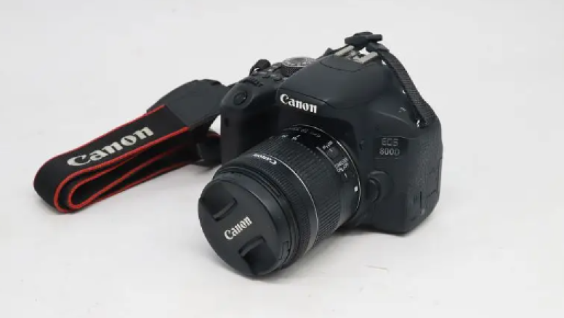 kanon-800d-big-0