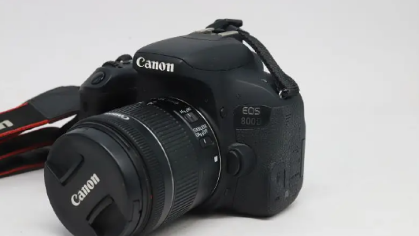 kanon-800d-big-1