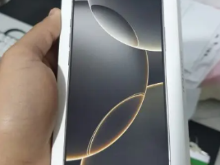 Iphone 16 pro 128GB natural titanium جديد متبرشم ايفون ١٦ برو