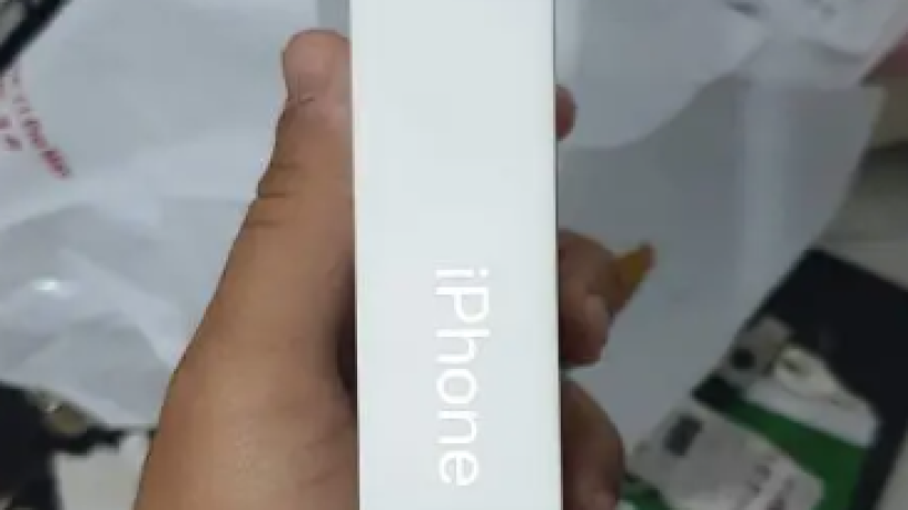 iphone-16-pro-128gb-natural-titanium-gdyd-mtbrshm-ayfon-16-bro-big-1