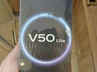 فيفو V50 لايت