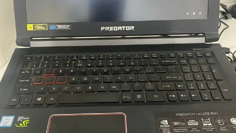 lab-tob-acer-helios-300-156-gtx-1060-i7-8750h-cpu-at-220-gyga-hrtz-221-gyga-hrtz-big-0