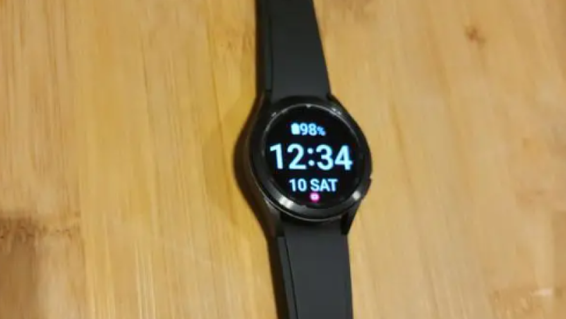saaa-samsong-galksy-oatsh-4-42-mm-klasyk-big-0