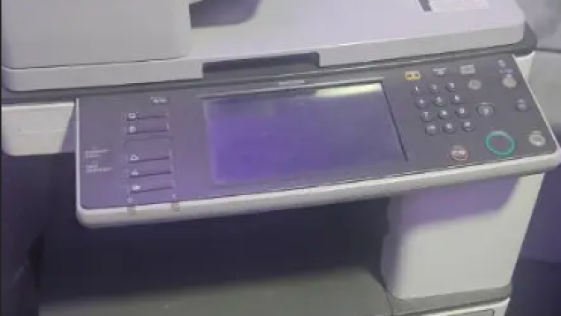 mkn-tsoyr-ricoh-aficio-mp3352-big-0