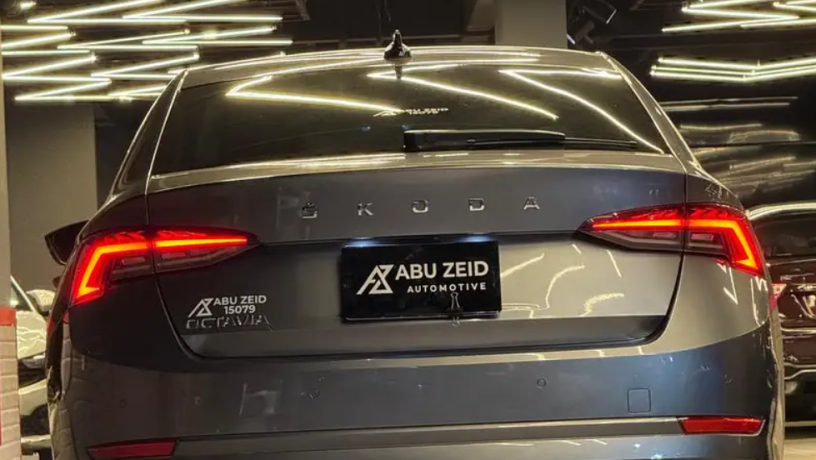 skoda-aoktafya-2022-aaaly-fyh-stayl-blas-big-1
