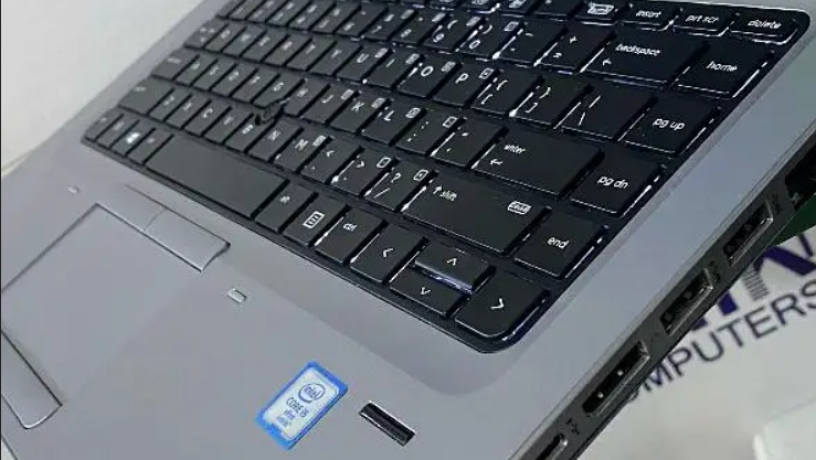 aard-khyaly-lab-hp-lgrafyk-obrmgh-kor-i5-bhardyn-o-ssd-maaah-12-hdyh-big-1