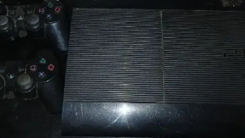 blaystyshn-3-sobr-slym-playstation-3-super-slim-big-1