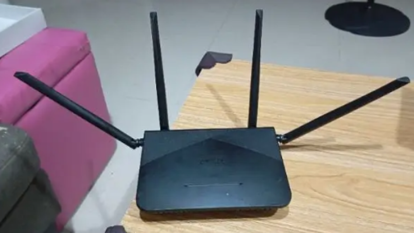 mtah-khms-ktaazyxel-ax1800-nbg7510-wifi6-zyro-gdyd-big-0