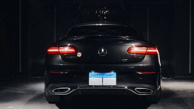 mercedes-e200-coupe-2023-big-6