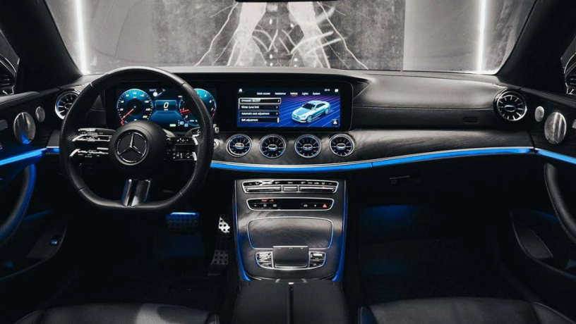 mercedes-e200-coupe-2023-big-4