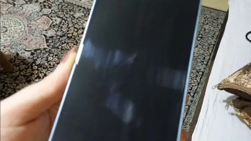 rydmy-not-13-azrk-thlgy-6-gygabayt-ram-128-gygabayt-rom-big-3