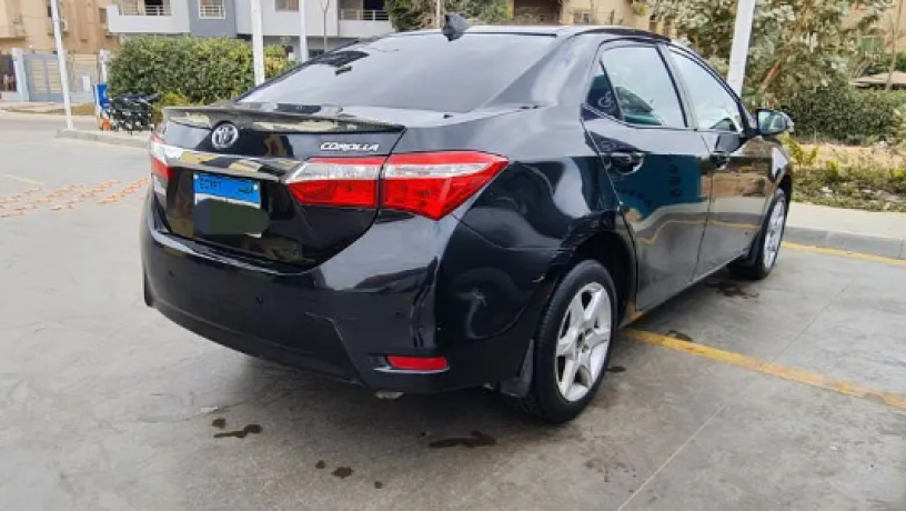 toyota-korola-2018-big-3