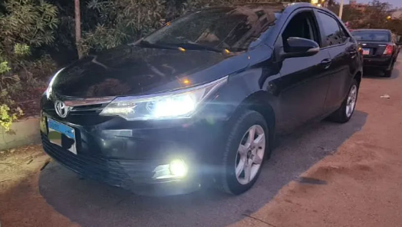 toyota-korola-2018-big-0