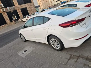 هيونداي إلينترا 2017العرض لمدة محدودة