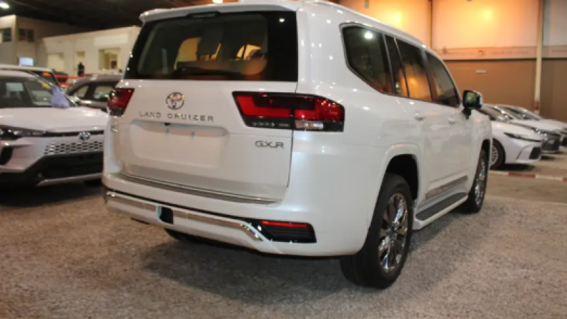 toyota-land-krozr-gxr4-bnzyn-atomatyk-dbl-2025-big-2