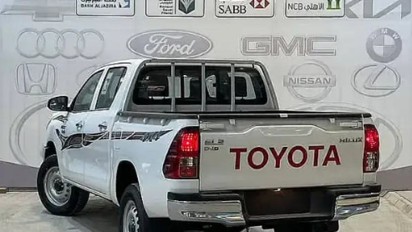 toyota-hyloks-dbl-slk-2025-big-2