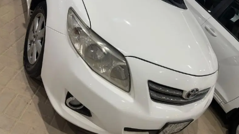 toyota-korola-2010-big-0