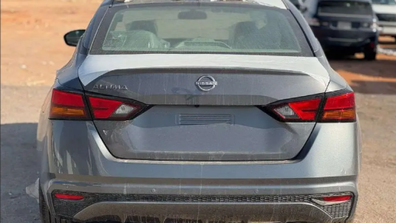 nysan-altyma-2025-nissan-altima-2025-big-3