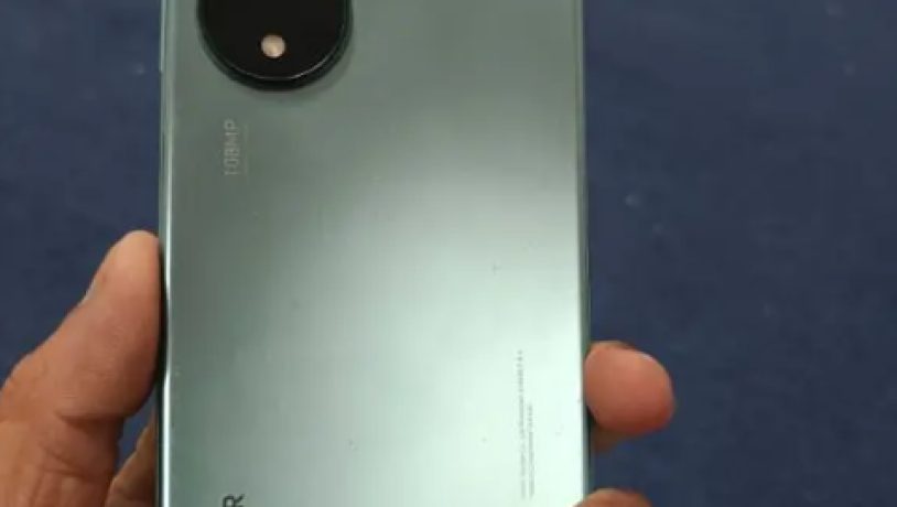 honr-x7b-4g-big-1
