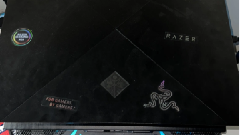 hp-laptop-omen-15-labtob-kymnk-big-0