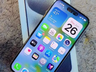 آيفون 15 برو
