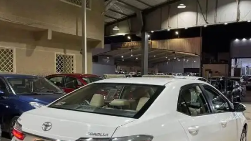 toyota-korola-2018-big-0