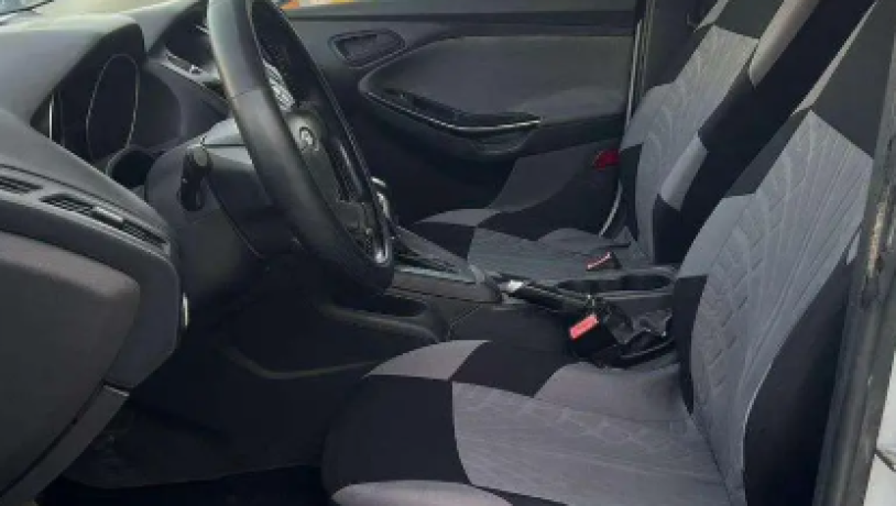 ford-foks-2014-ford-focus-2014-big-4