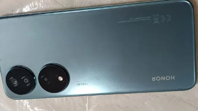 honr-x7b-4g-big-1
