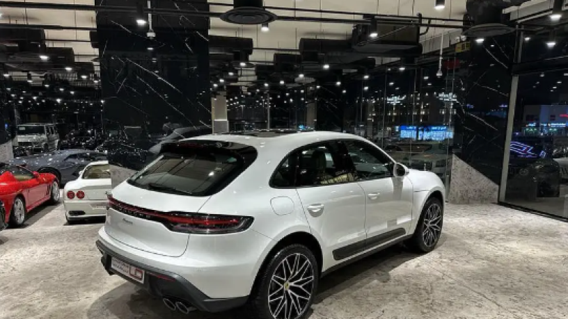 borsh-makan-2024-gdyd-new-porsche-macan-2024-big-1