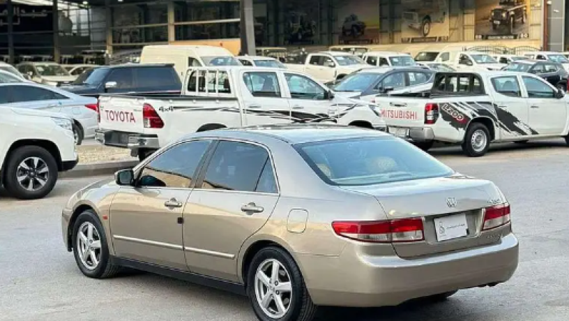 honda-akord-2004-mstaaml-honda-accord-2004-used-big-2