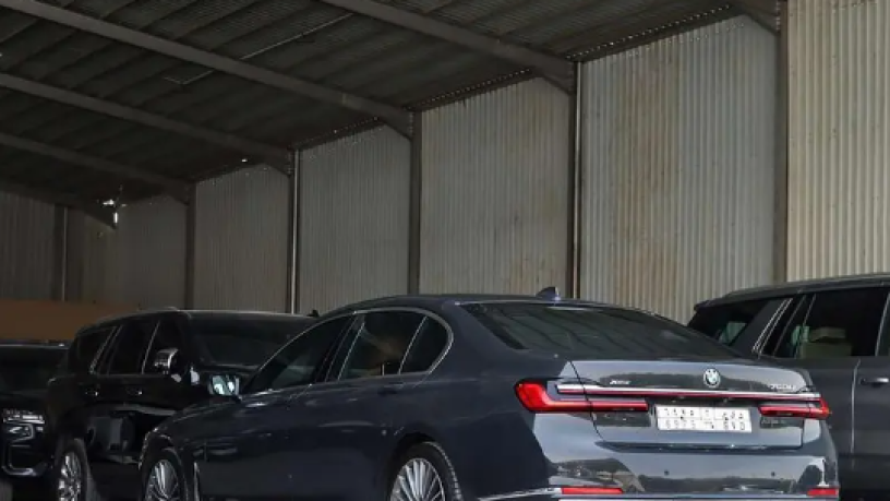by-am-dblyo-750li-2022-bmw-750li-2022-big-2