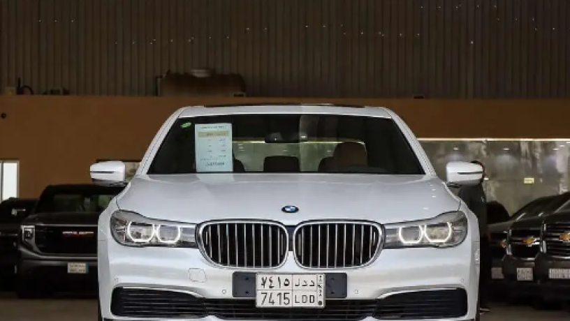 by-am-dblyo-730li-2018-bmw-730li-2018-big-0