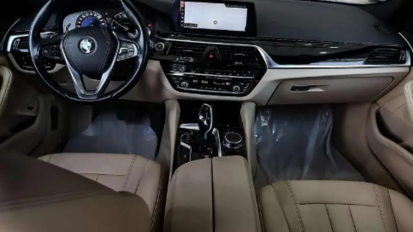 by-am-dblyo-520i-2018-bmw-520i-2018-big-3