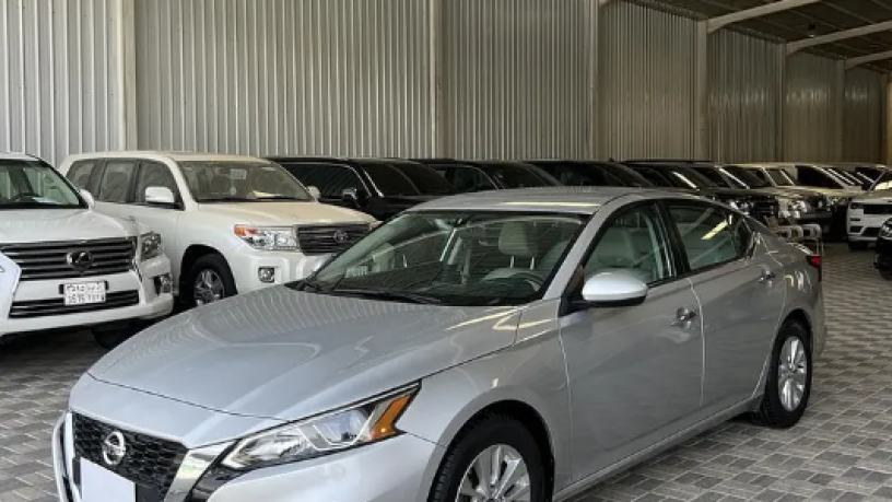 nysan-altyma-2021-mstaaml-used-nissan-altima-2021-big-1