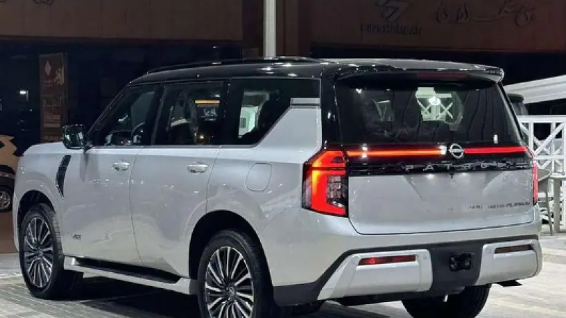 nysan-batrol-blatynyom-2025-nissan-patrol-platinum-2025-big-1