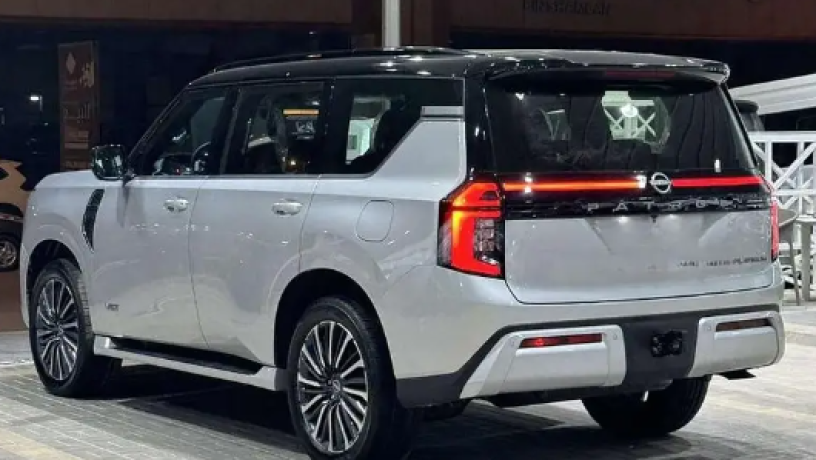 nysan-batrol-blatynyom-2025-nissan-patrol-platinum-2025-big-2