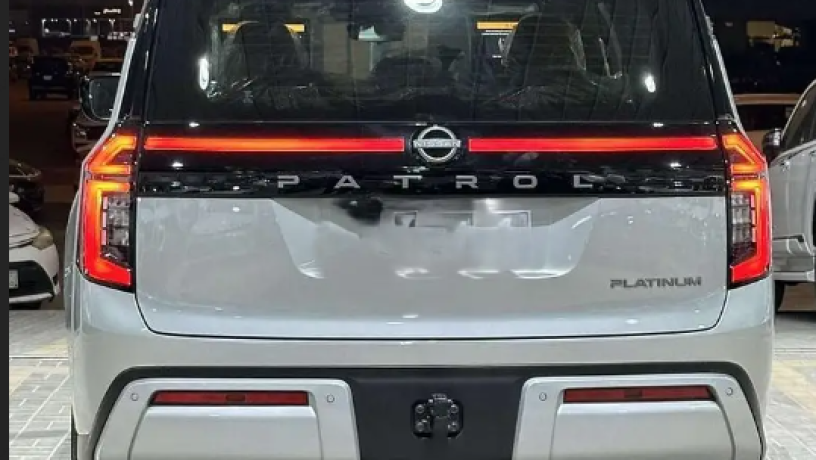 nysan-batrol-blatynyom-2025-nissan-patrol-platinum-2025-big-1