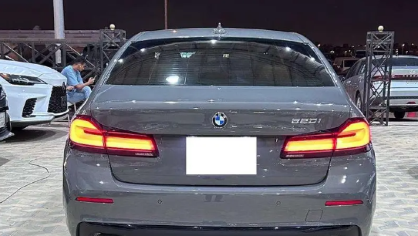 by-am-dblyo-520-2022-bmw-520-2022-big-2