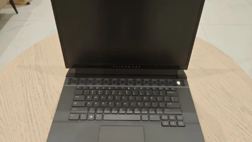 kmbyotr-mhmol-llalaaab-alienware-m15r4-big-2