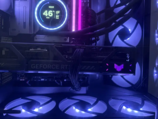 إعداد RTX 5090 تم استخدامه لمدة تقل عن شهر (في حالة ممتازة)