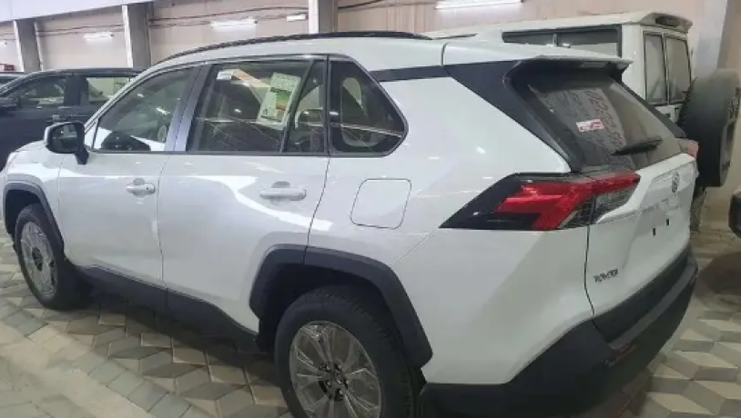 toyota-raf-for-xle-modyl-2025-big-2