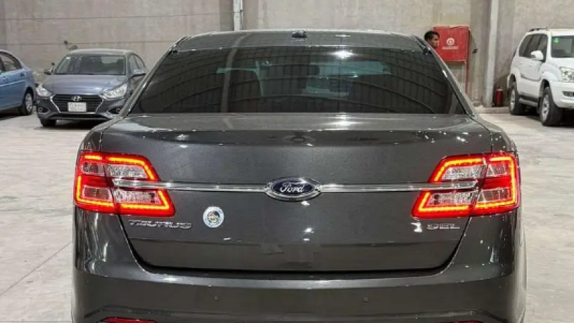 ford-toros-2017-ns-fl-ford-taurus-2017-mid-option-big-1