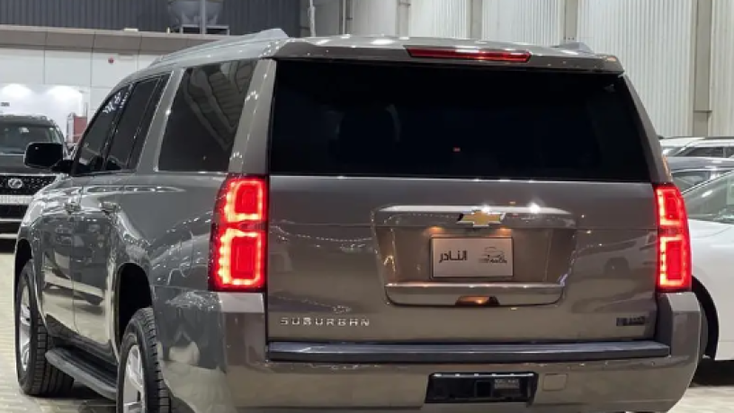 shyfrolyh-sobr-ban-2017-chevrolet-suburban-2017-big-1