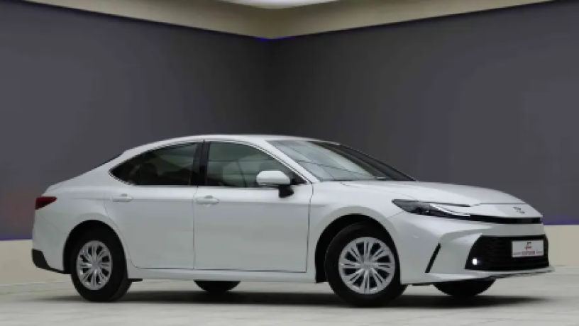 toyota-kamry-tys-bnzyn-brymy-2025-big-0