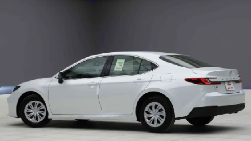 toyota-kamry-tys-bnzyn-brymy-2025-big-1