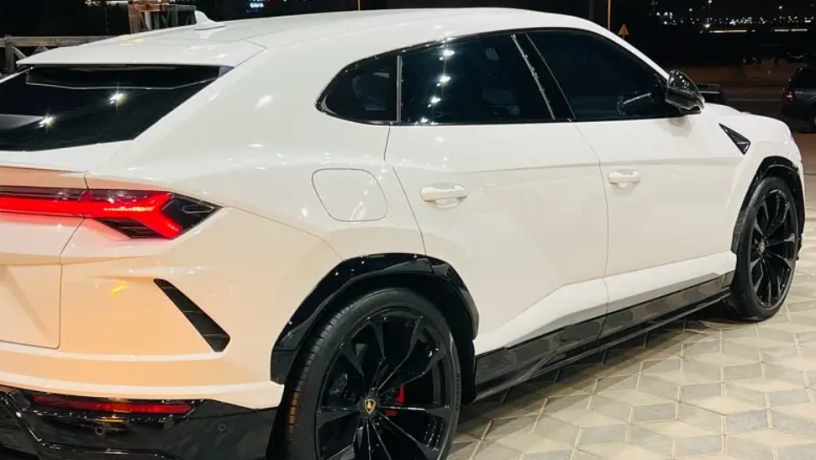 lamborghyny-akhr-2019-big-7