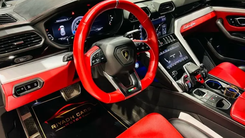 lamborghyny-akhr-2019-big-5