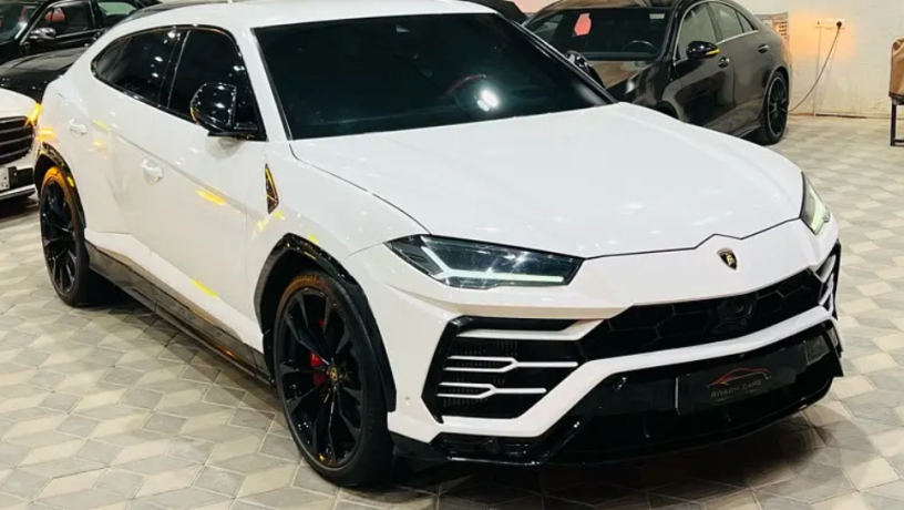 lamborghyny-akhr-2019-big-0